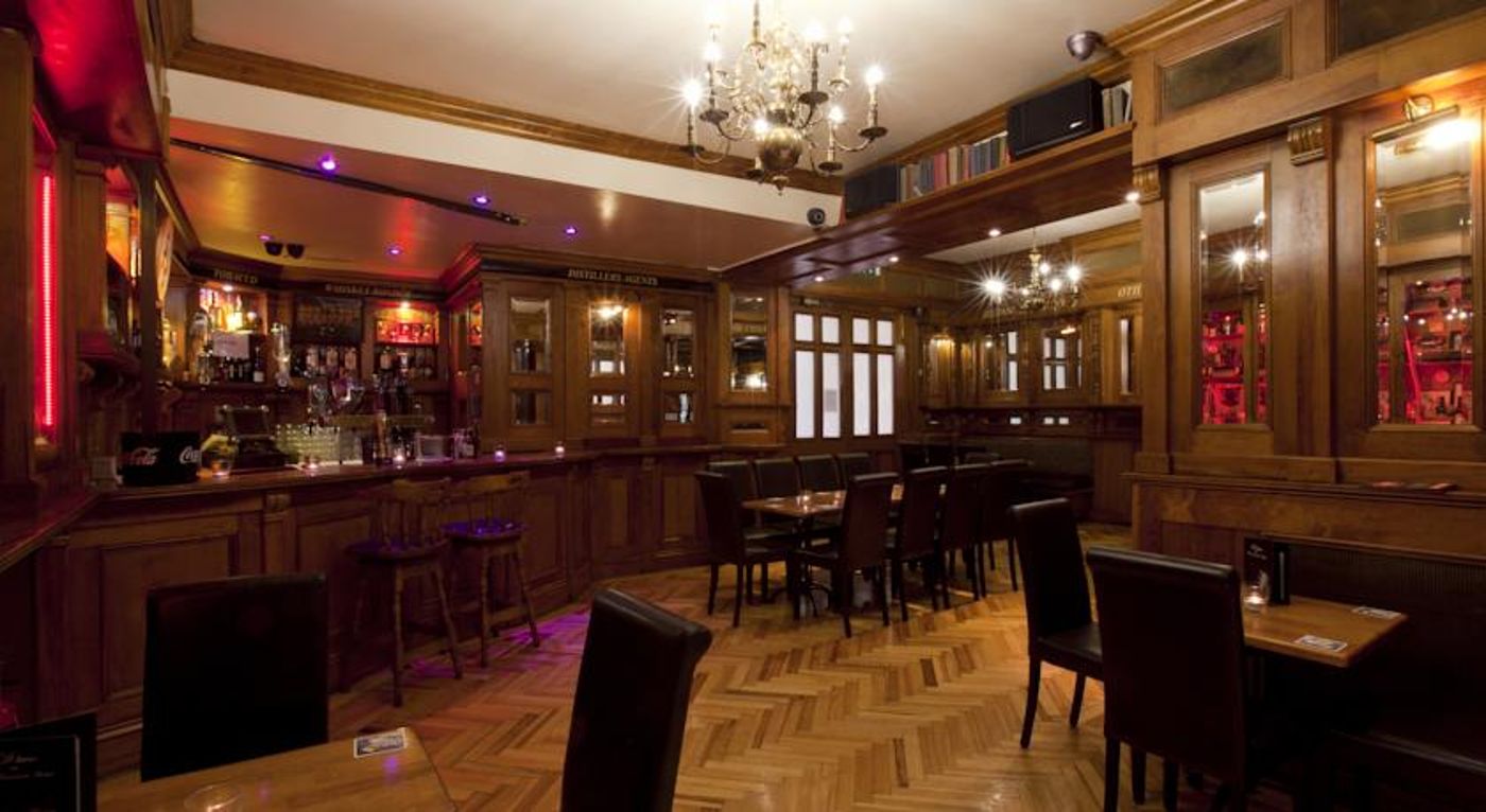 Harcourt-Hotel-Bar-9