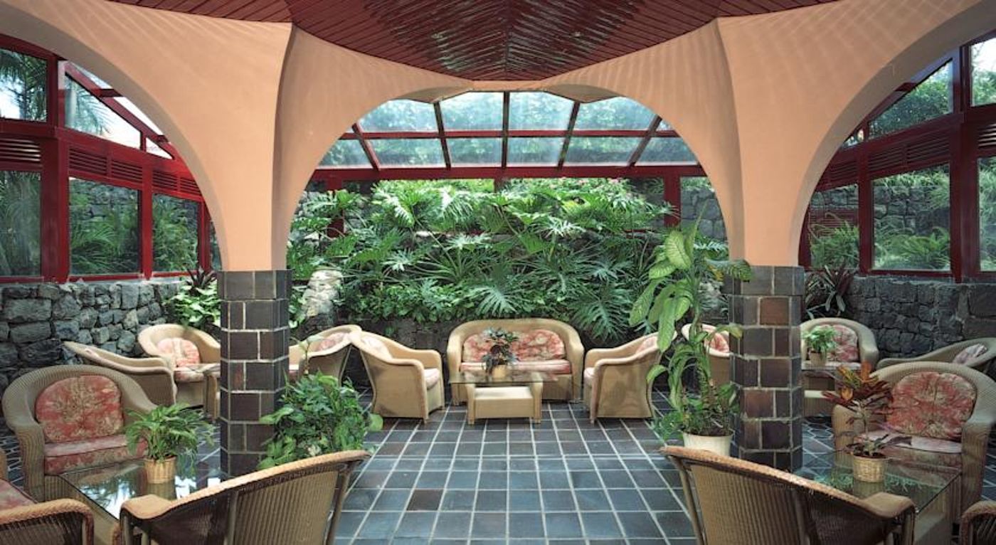 Hotel-Puerto-Palace-Lobby-55