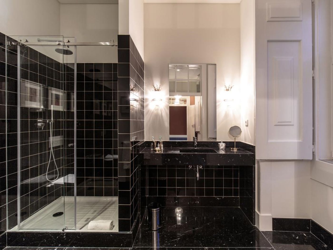 Dear-Lisbon-Bordalo-House-Room-13