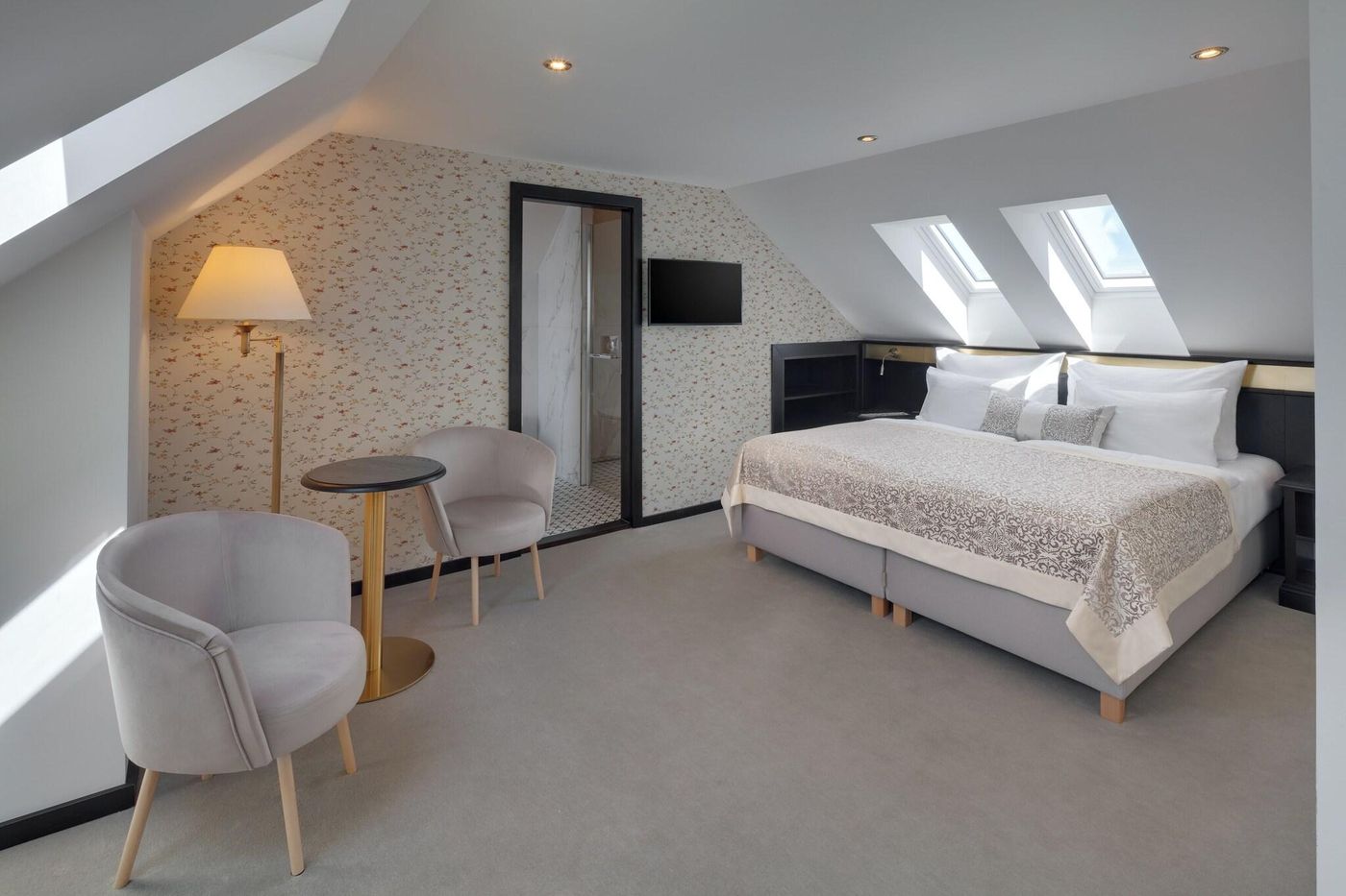 Hotel-Savoy-Prague-Room-32