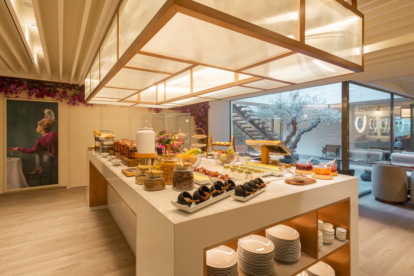 Luster-Hotel-Restaurant-49