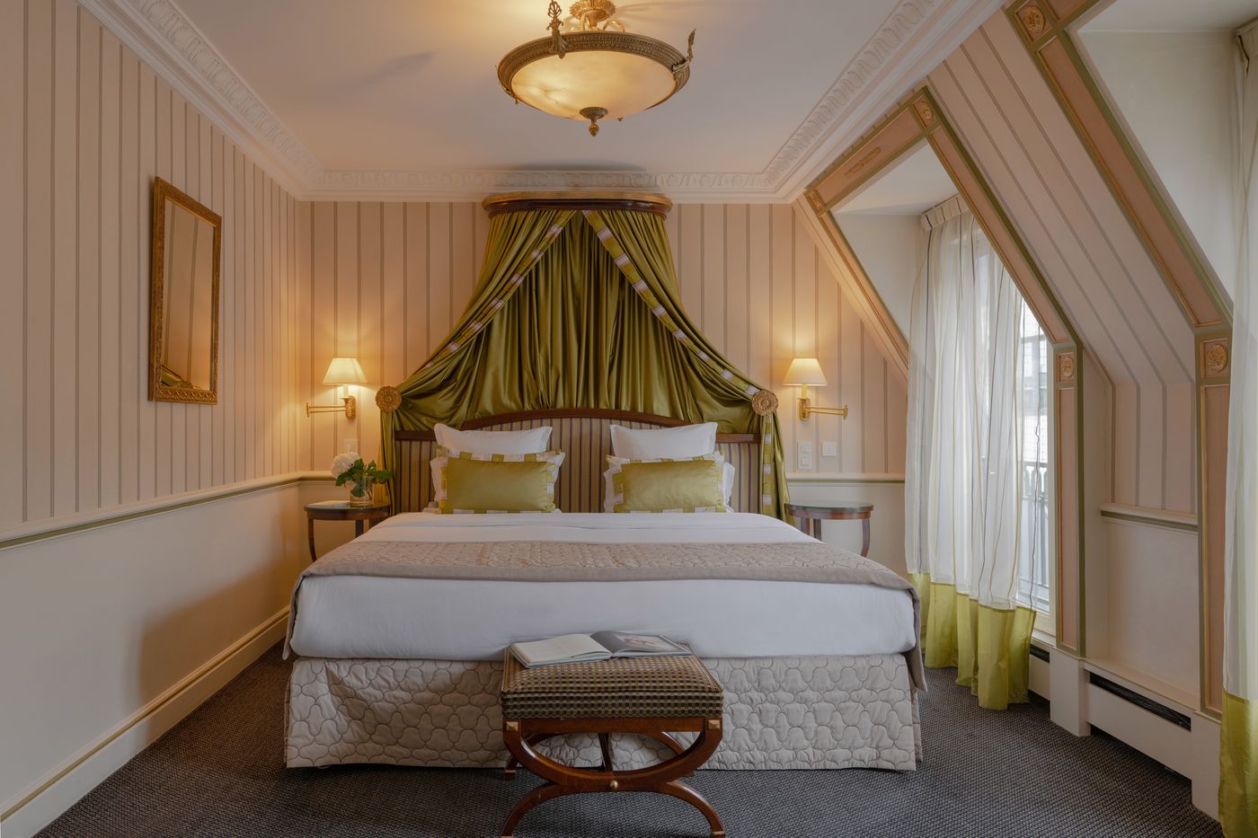 H----tel-Napol----on-Paris-Room-68