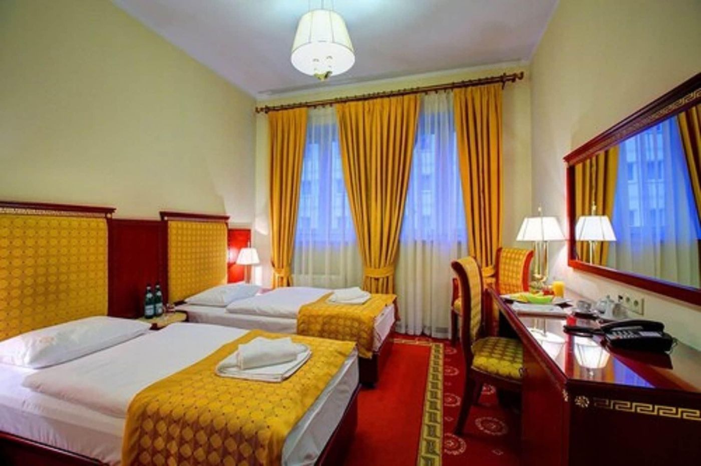 Holiday-Park-Room-14