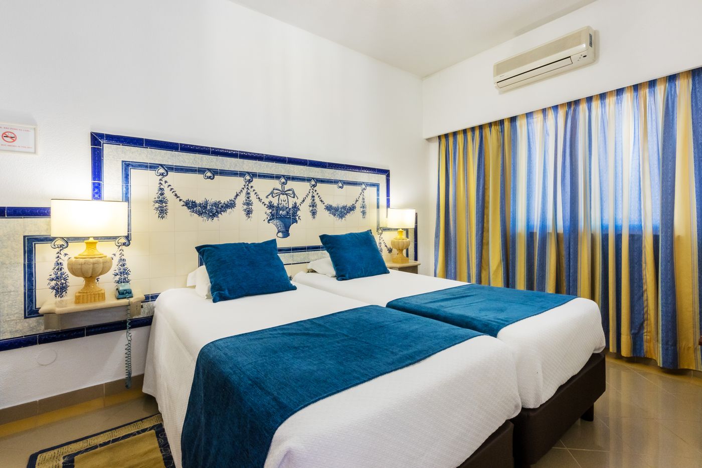 Tropical-Sol-Room-12