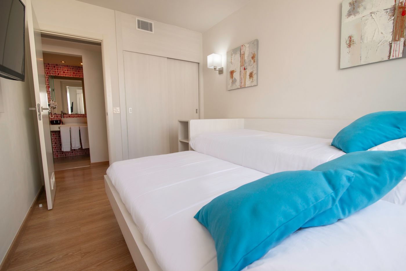 Aequora-Lazarote-Suites-Room-37