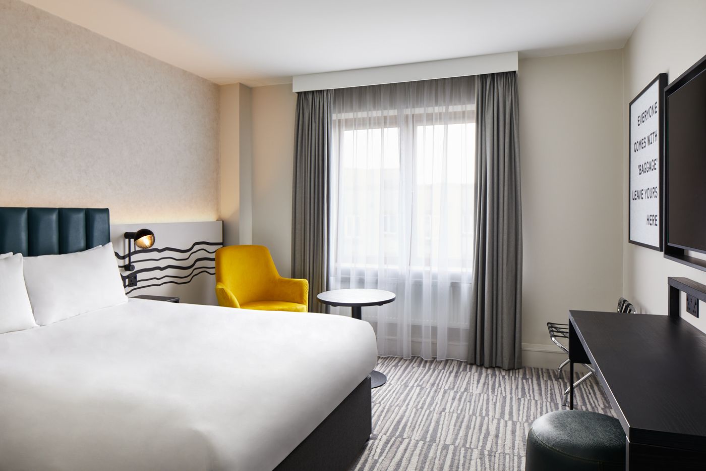 Leonardo-Hotel-Dublin-Christchurch---Jurys-Inn-Room-12