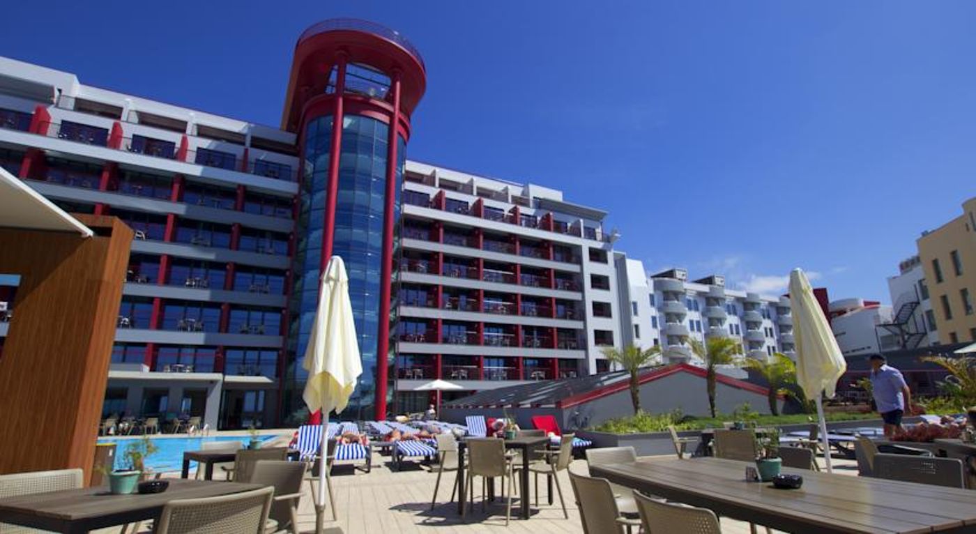 Four Views Monumental