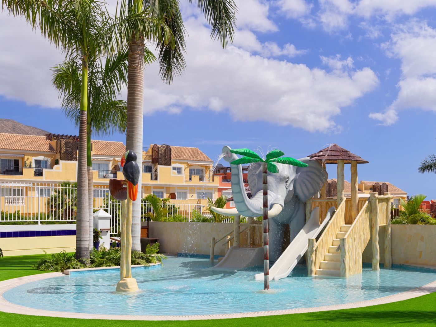 Gran-Oasis-Resort-Sports-and-Entertainment-2