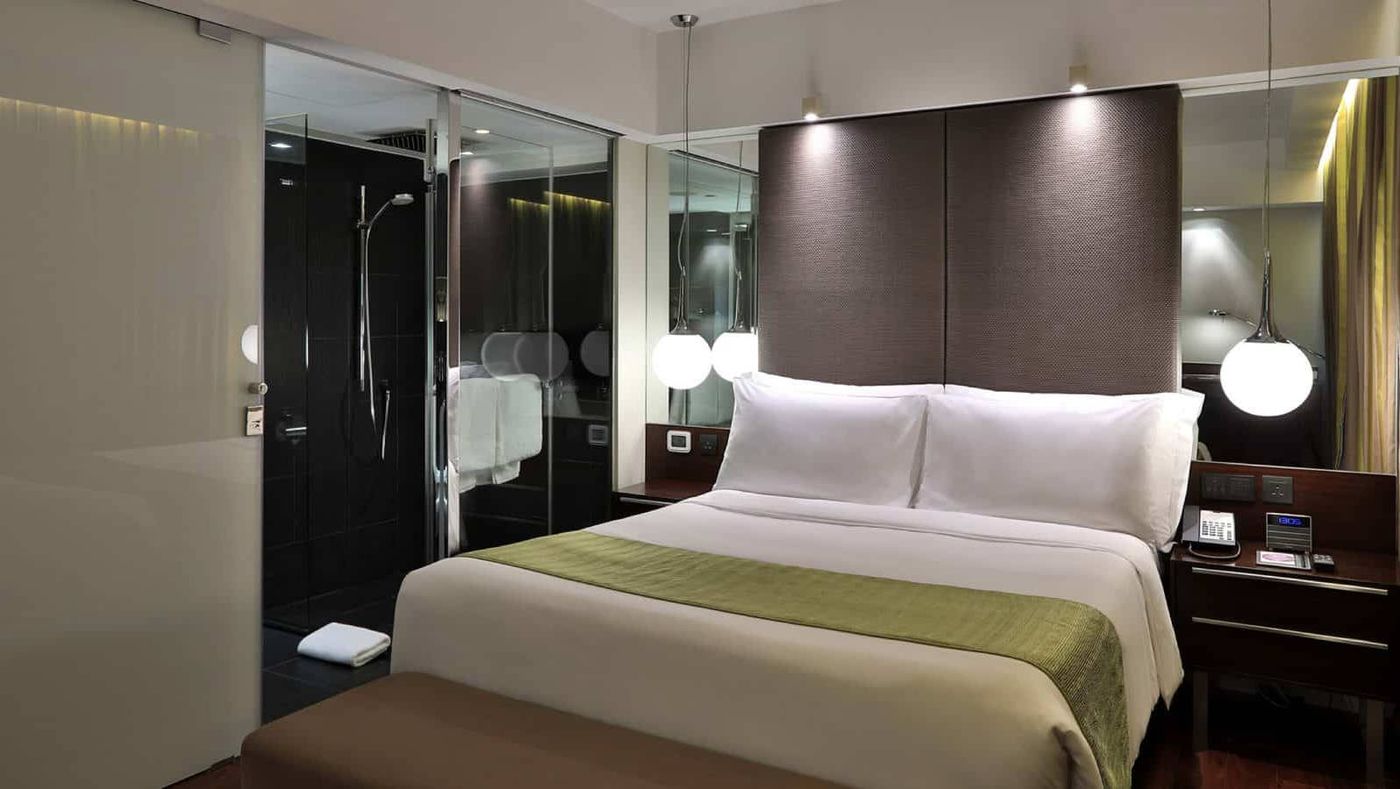 The-Mira-Hong-Kong-Room-19
