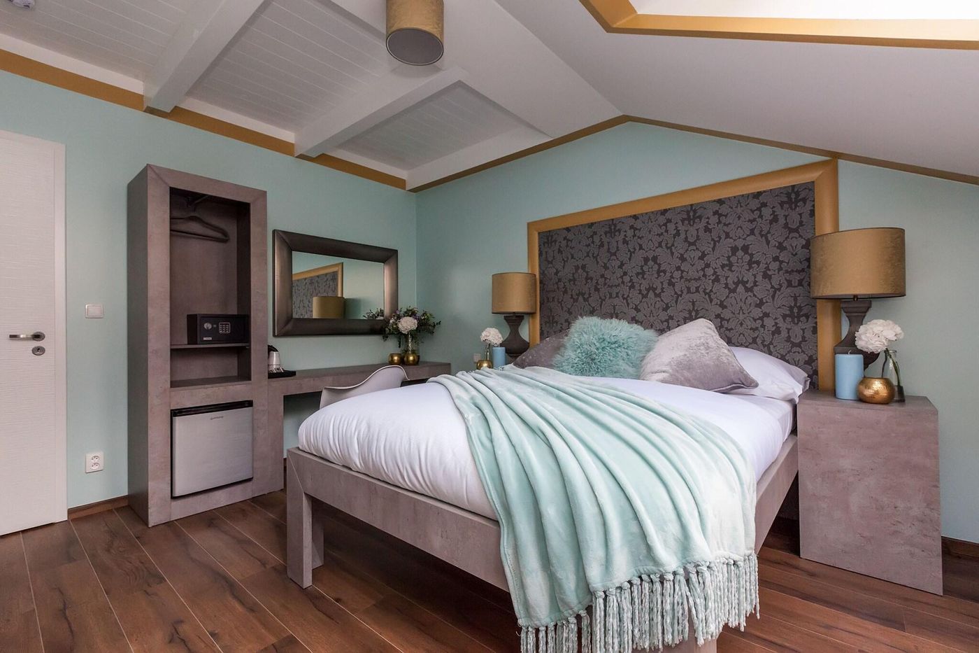 Gorgeous-Prague-Rooms-Room-6