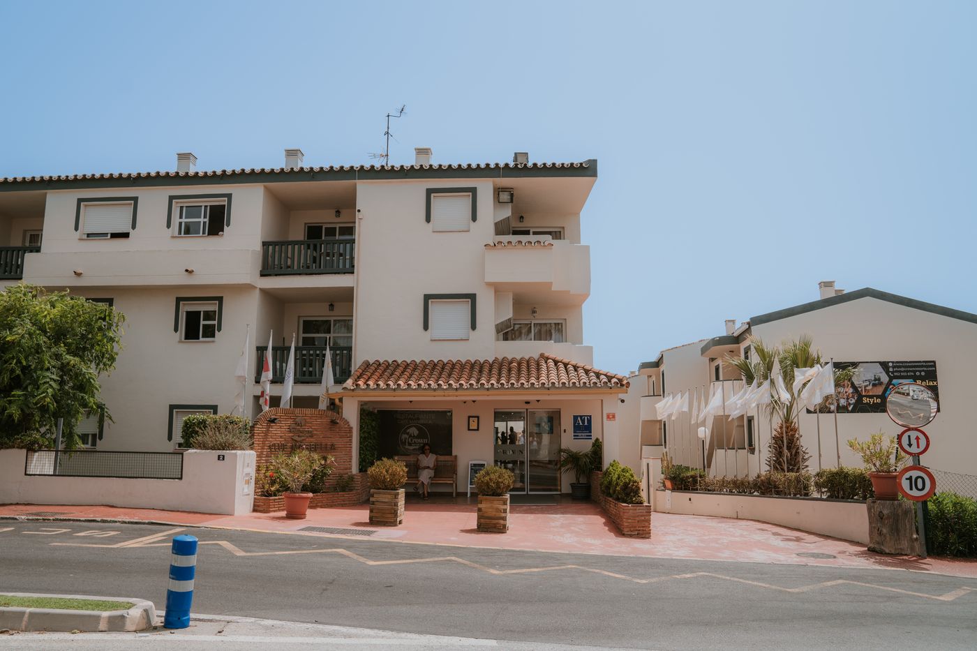 Crown-Resorts-Lobby-17