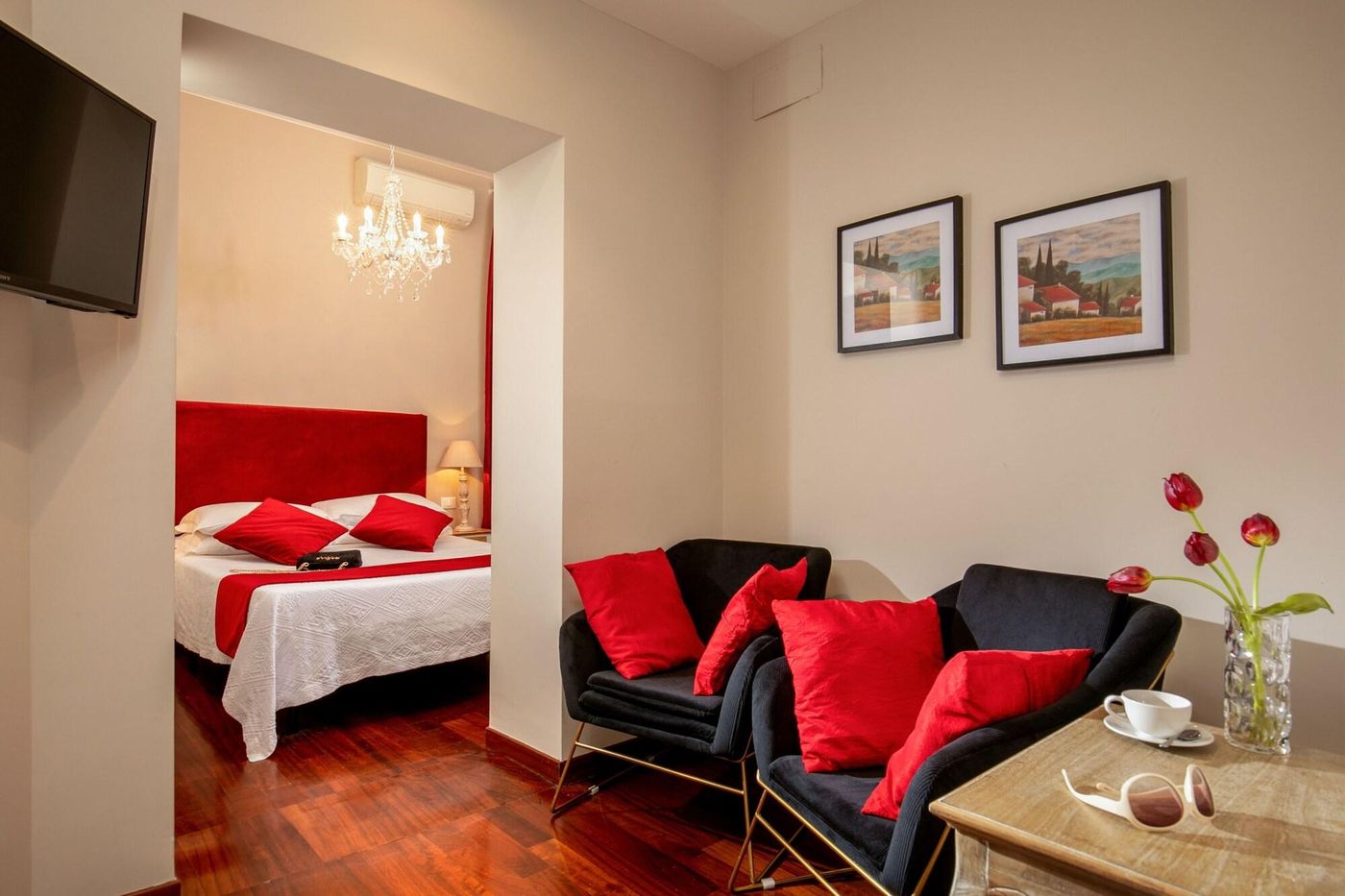 Avignonesi-Suites---Daplace-Collection-Room-16