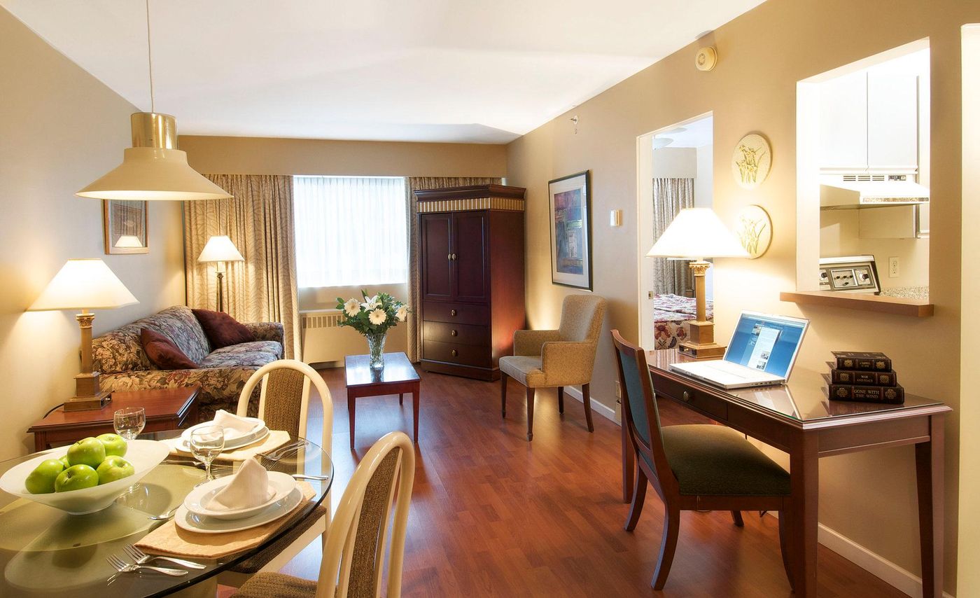 The-Rosellen-Suites-At-Stanley-Park-General-view-7