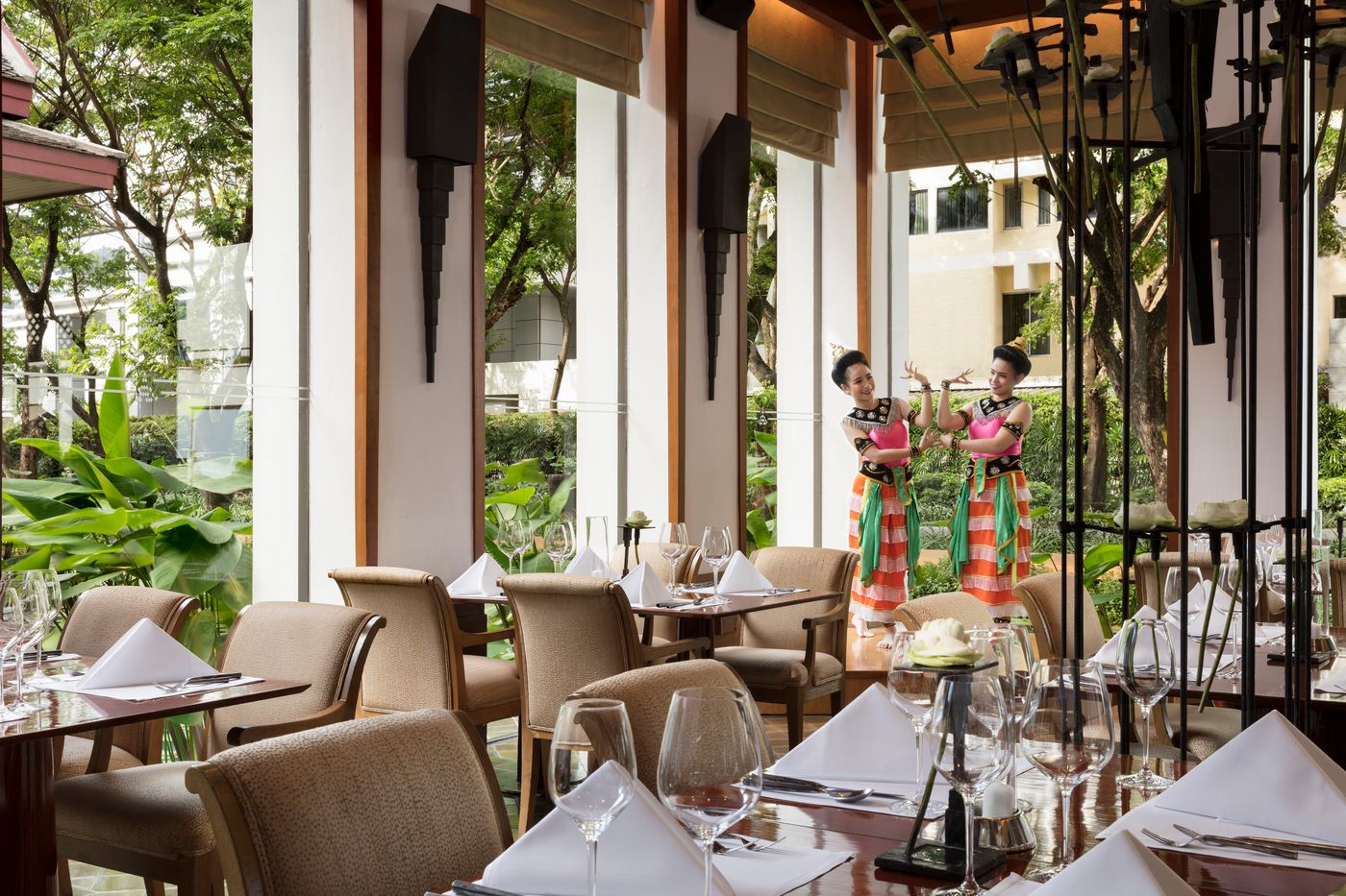 The-Sukhothai-Bangkok-Restaurant-24