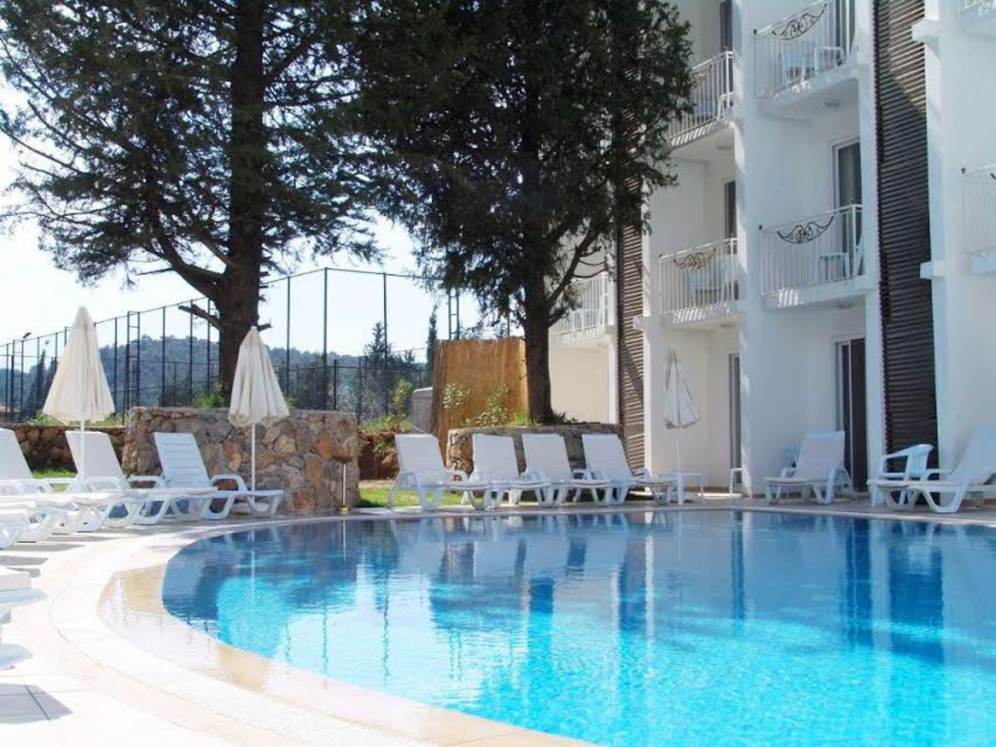 Sahra-Su-Holiday-Village---Spa-Pool-6