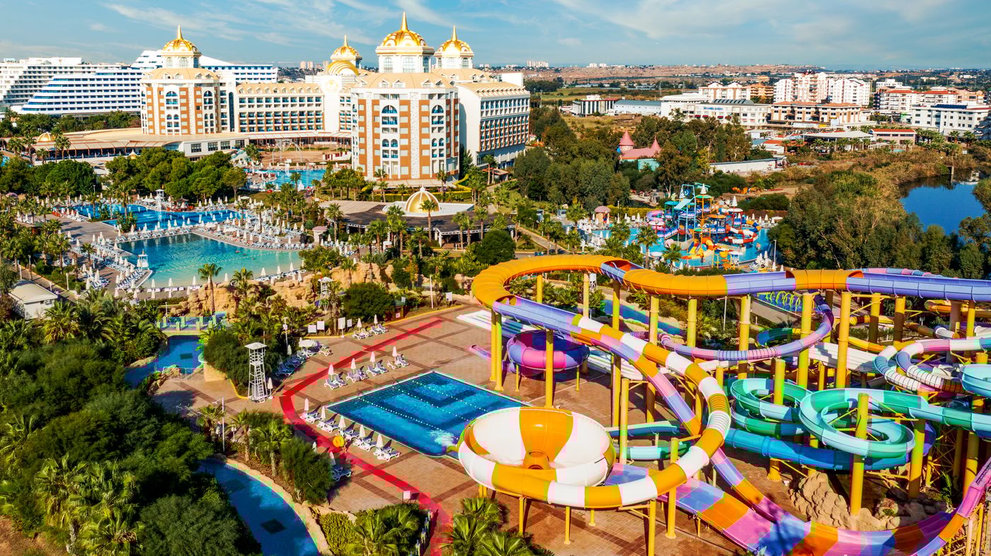 Delphin-Be-Grand-Resort-Pool-15