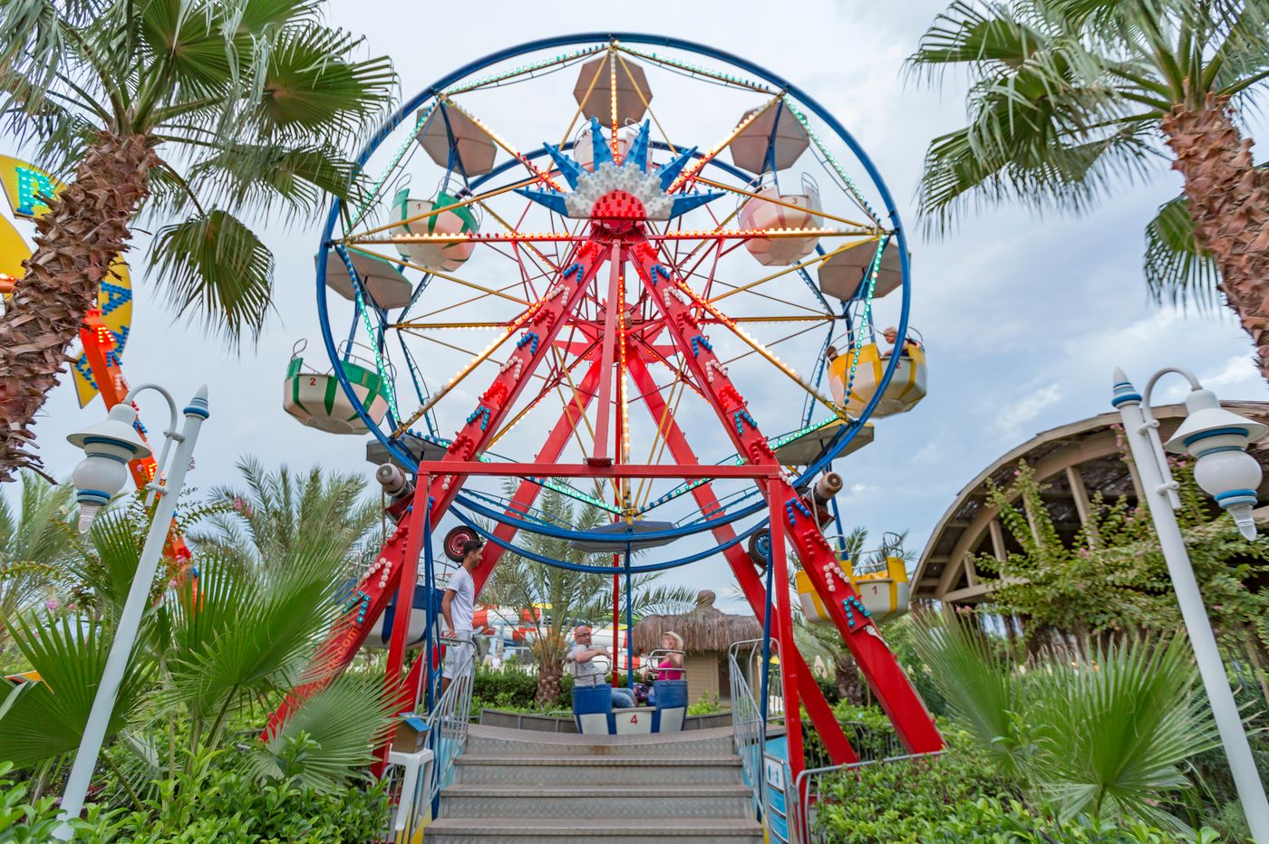 Royal-Holiday-Palace-Sports-and-Entertainment-65