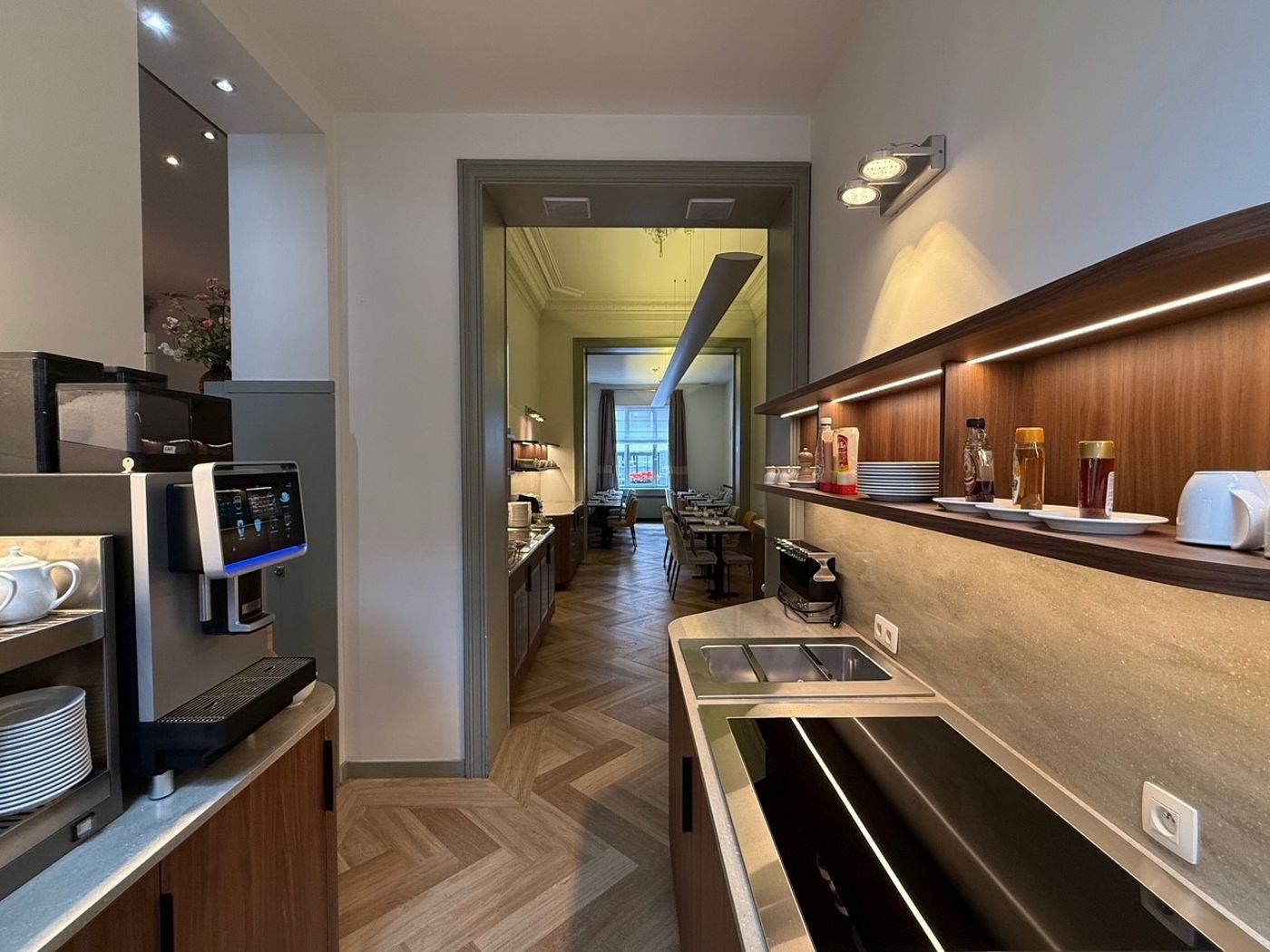 Hotel-Du-Congres-Restaurant-16