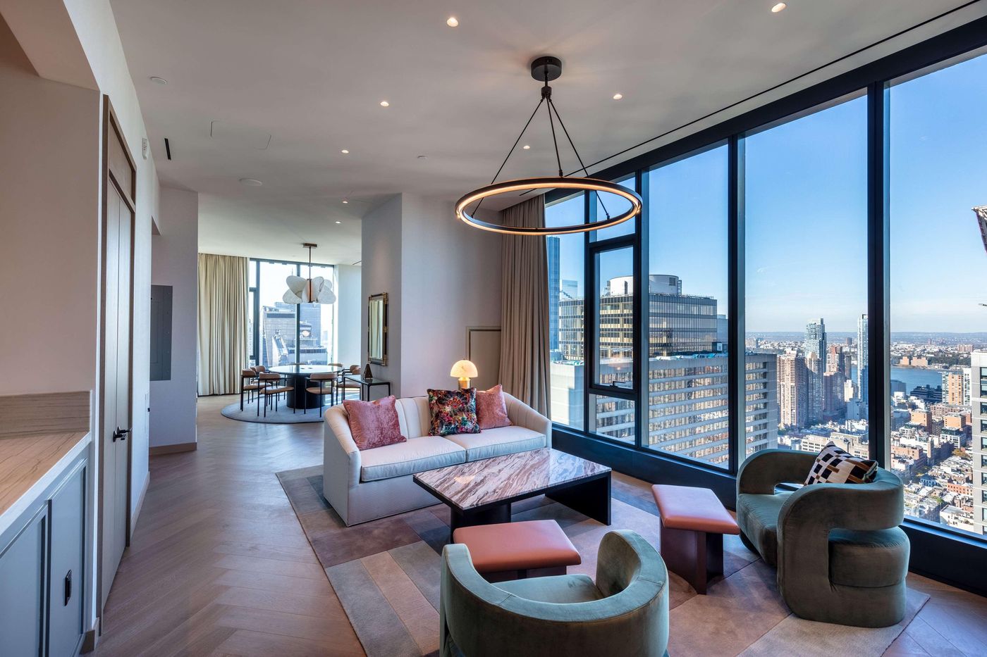 Tempo-by-Hilton-New-York-Times-Square-Room-2