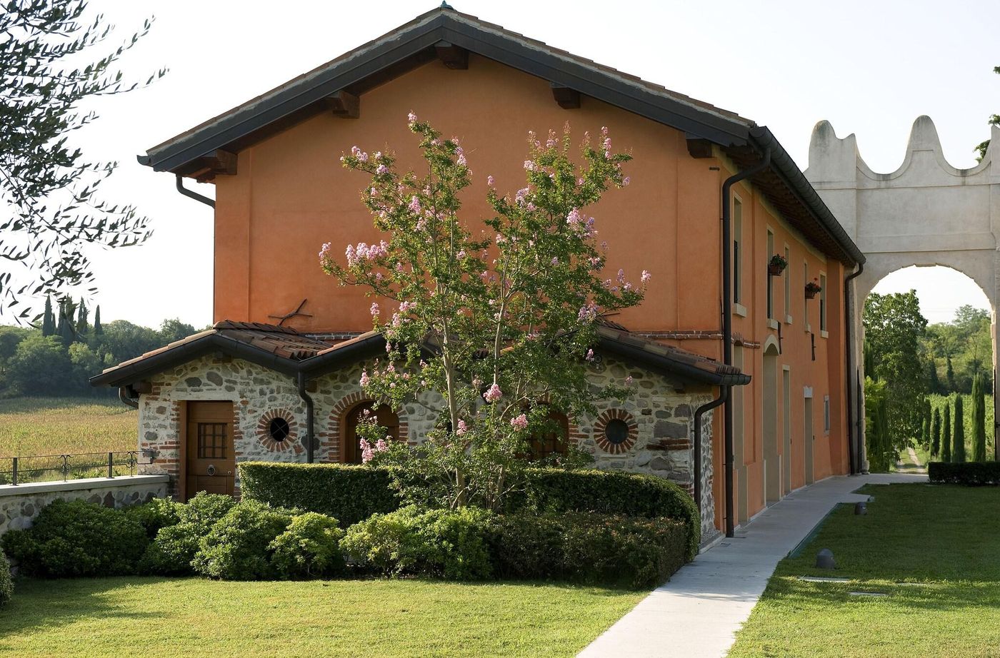 Hotel Corte Cavalli-Italy-PONTI SUL MINCIO-General view-2