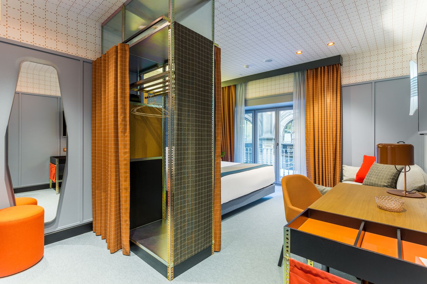 Room-Mate-Giulia-Room-7