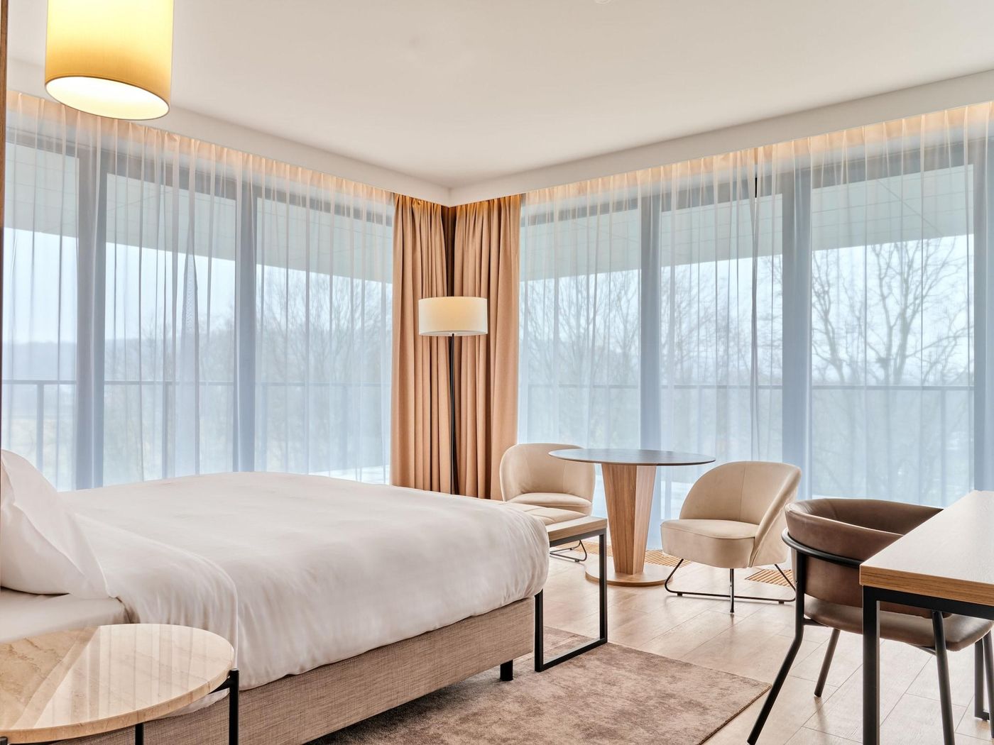 AC-Hotel-by-Marriott-Krakow-Room-35