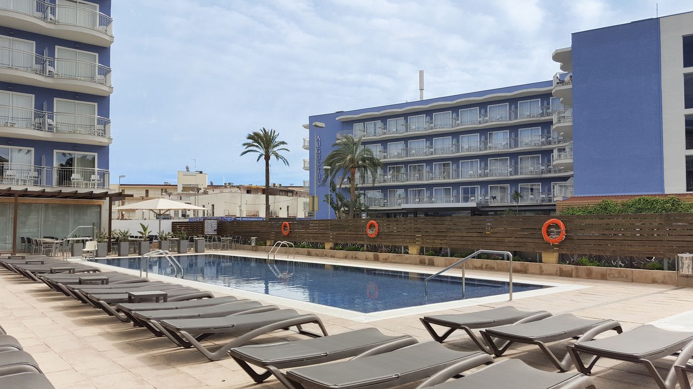 Cesar-Augustus-Hotel-Pool-3