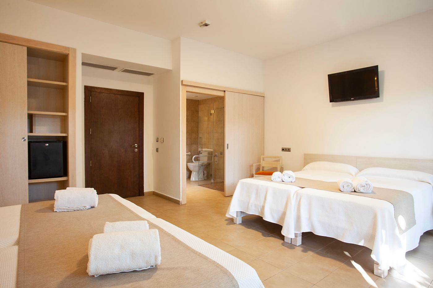 Puchet-Hotel-Room-87