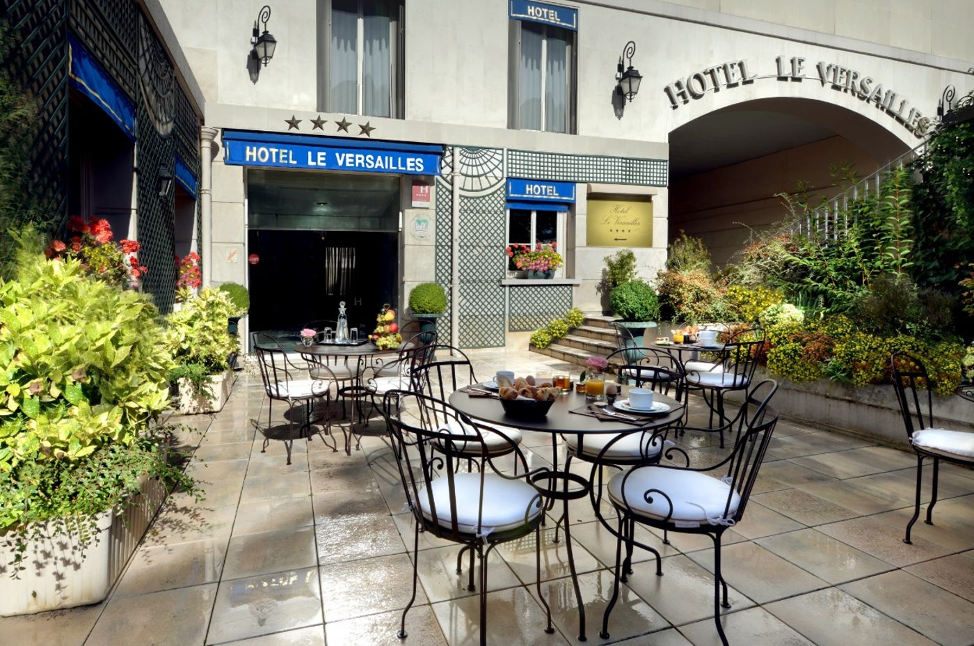 Le-Versailles-General-view-23