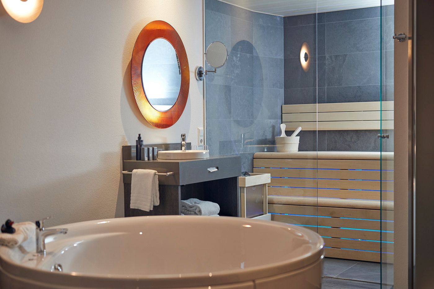 Inntel-Hotels-Amsterdam-Centre-Room-24