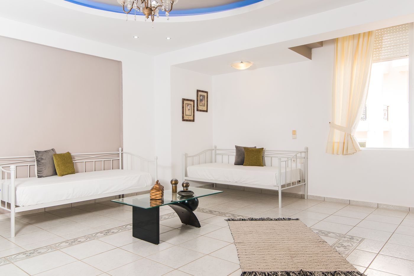Yiannis-Manos-Apartments-Room-61