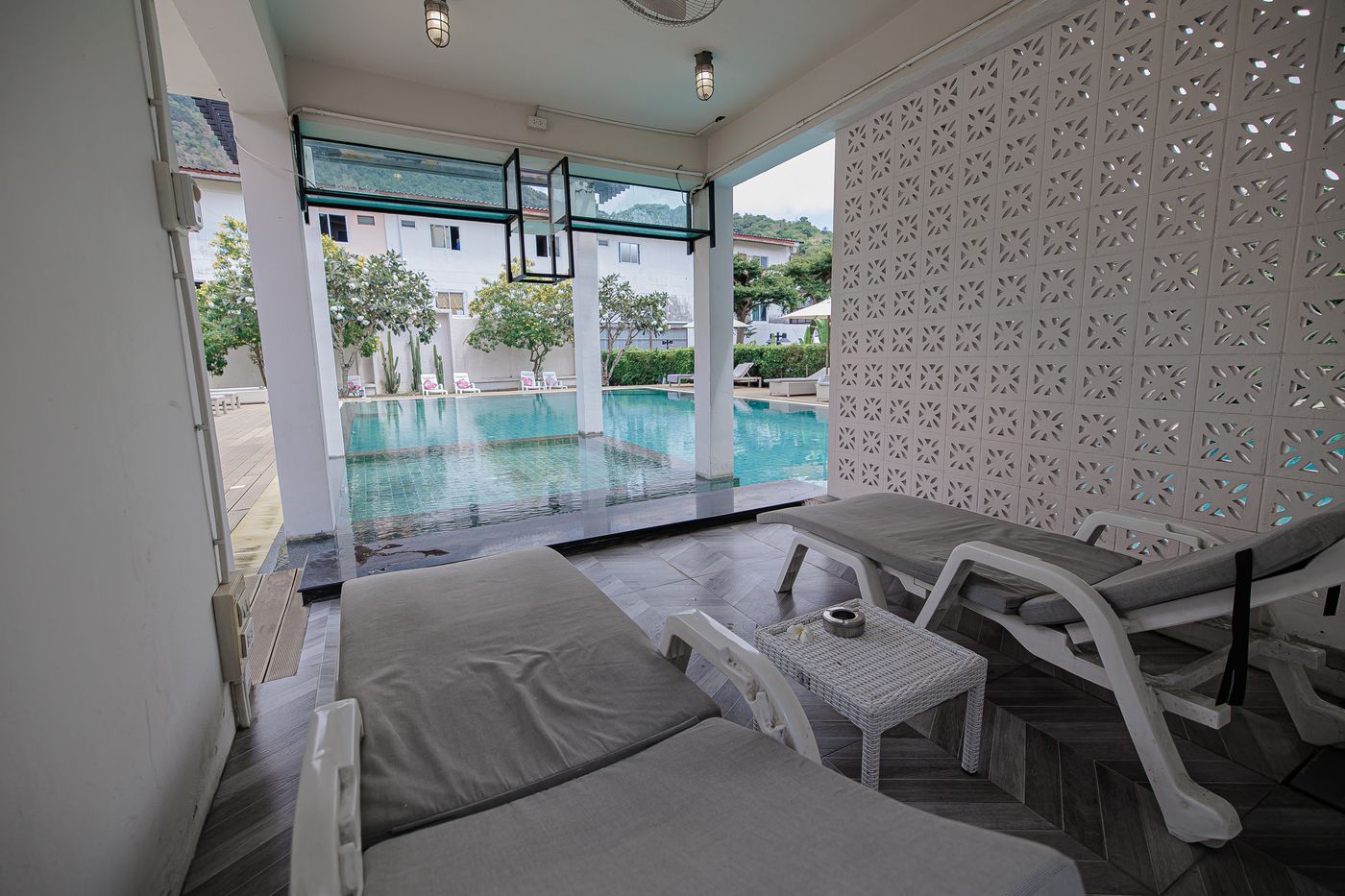 The-Melody-Phuket-Hotel-Pool-38