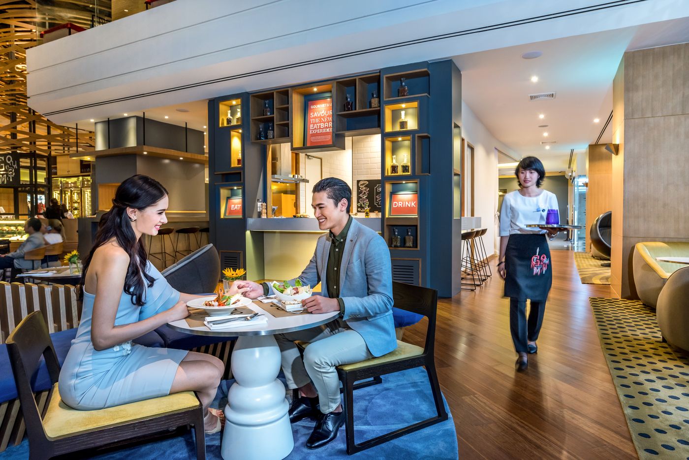 Novotel-Bangkok-on-Siam-Square-Bar-13