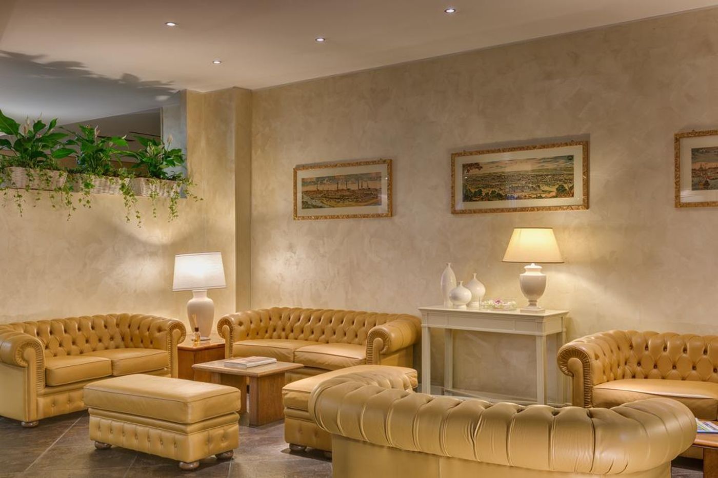Quality Hotel Continental Brescia-Italy-Roncadelle-Lobby-6
