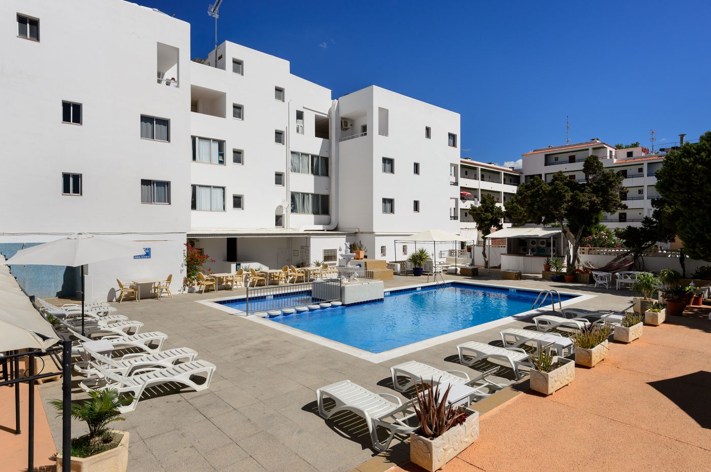 San Antonio Beach Apartments (ex Arcomar)