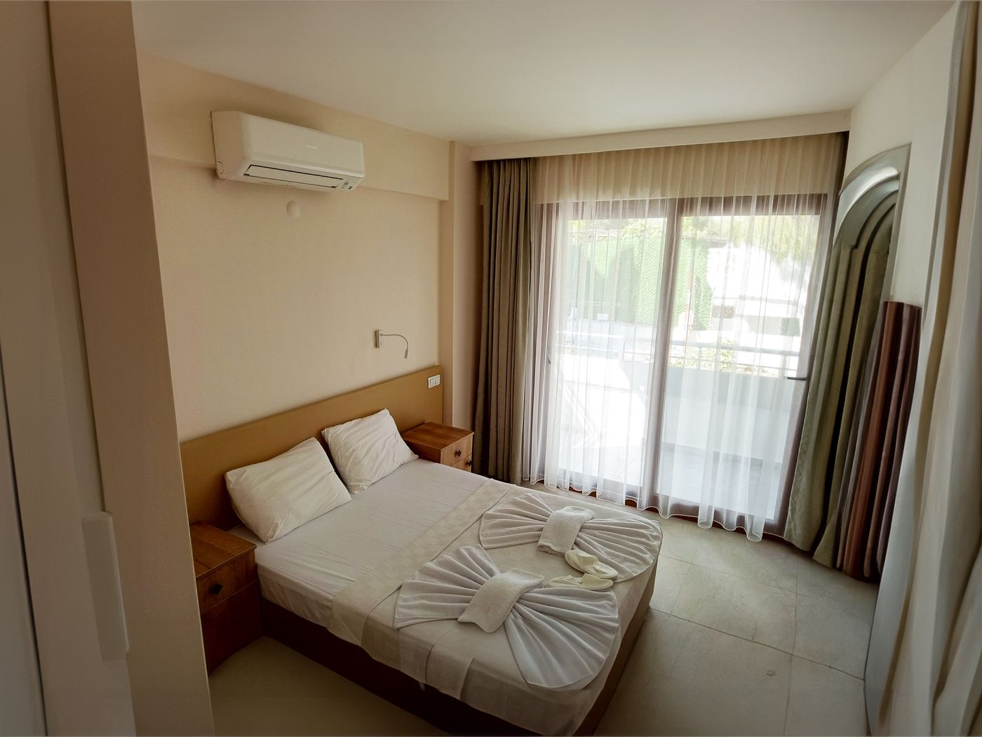 New  Blue Maris Hotel