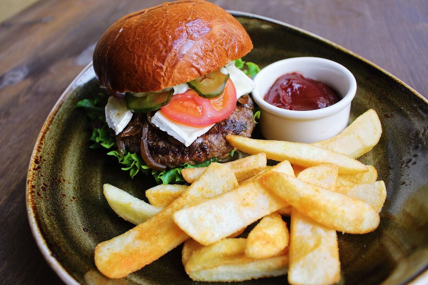 Meriton-Old-Town-Garden-Restaurant-35