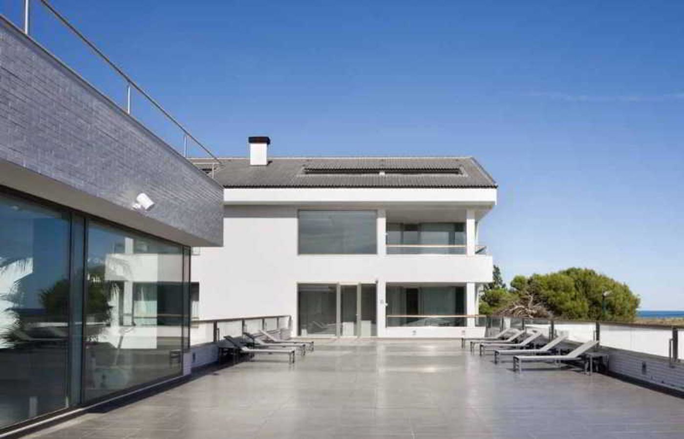 Els-Arenals-Terrace-2