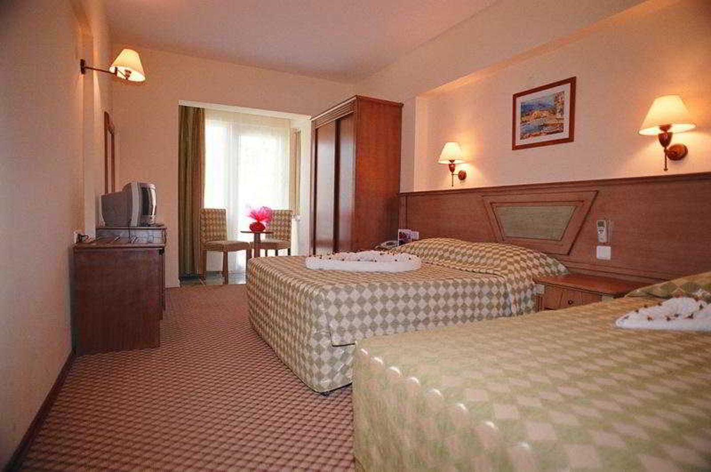 Eken-Resort-Hotel-Room-10