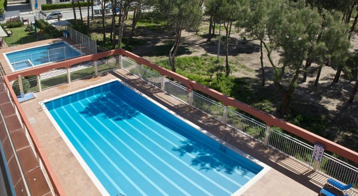 Apartamentos Salles Beach