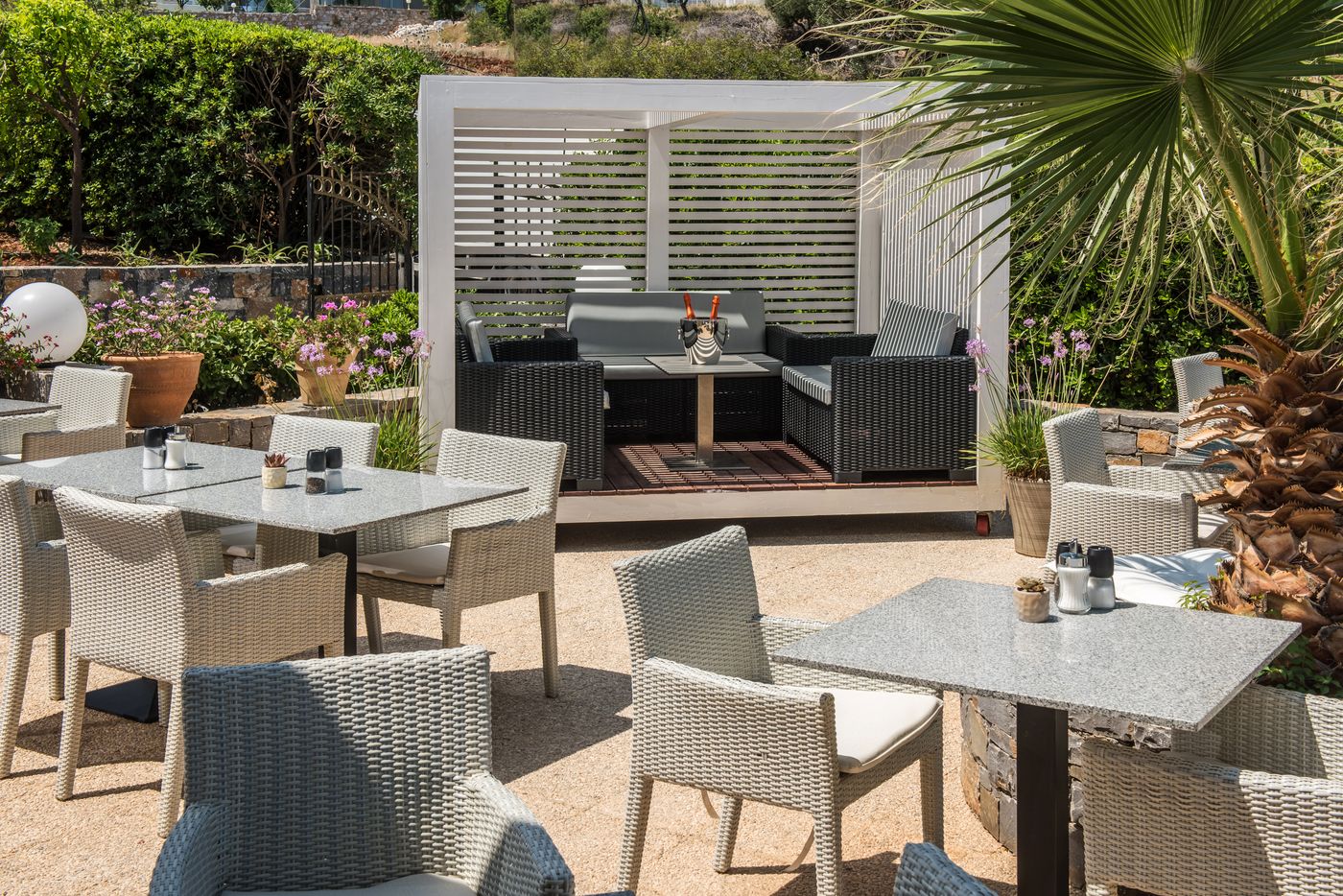 Hotel Matheo Villas & Suites