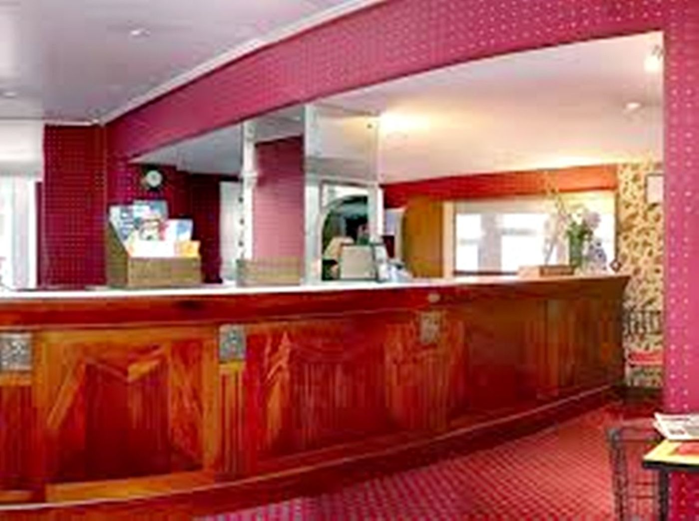 Ibis Styles Marseille Vieux Port-France-Marseille-Lobby-10