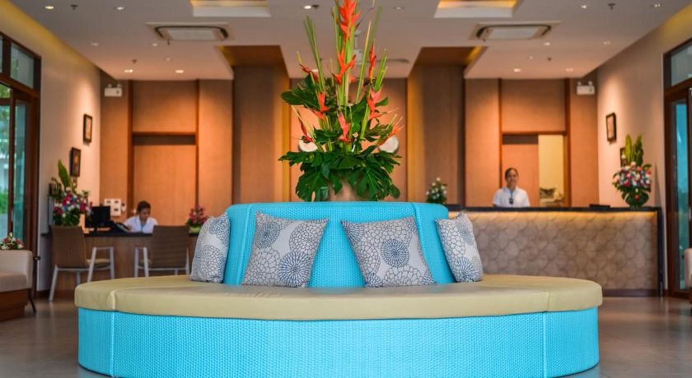 Fishermen-s-Harbour-Urban-Resort-Lobby-30