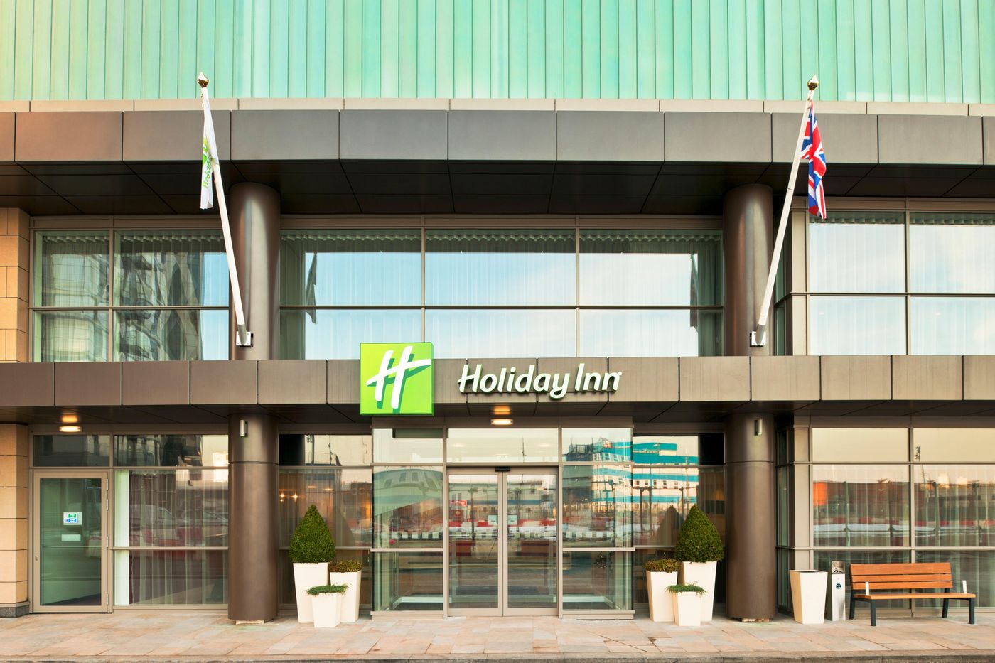 Holiday Inn Manchester - Mediacityuk-United Kingdom-Manchester-General view-1