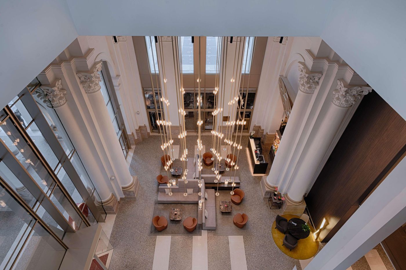 NH-Collection-Milano-CityLife-Lobby-17