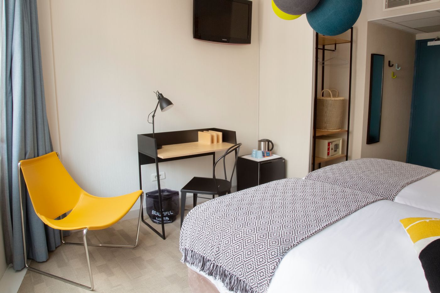 Hotel-Bootcamp-Room-6