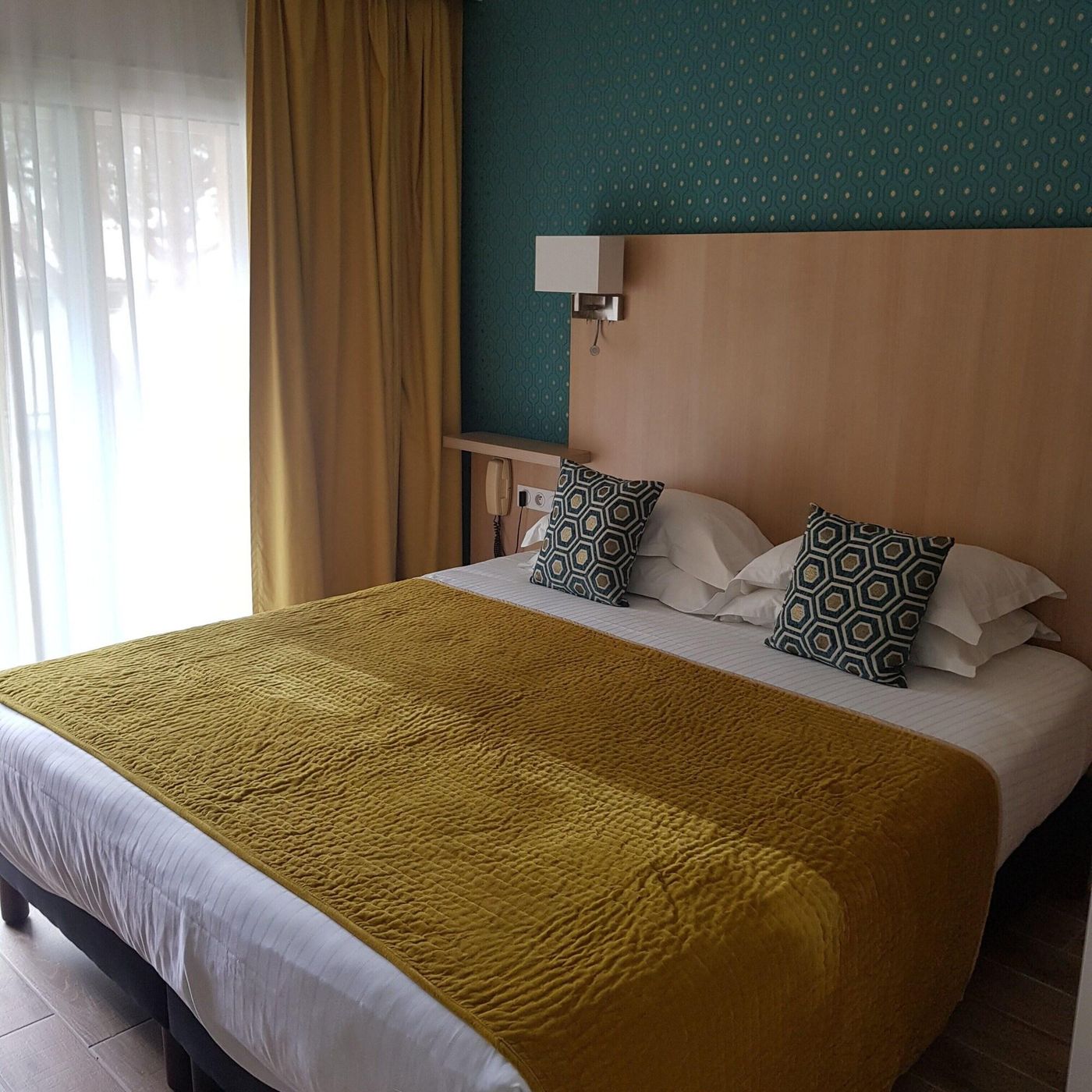 Hotel-Le-Petit-Prince-Room-9