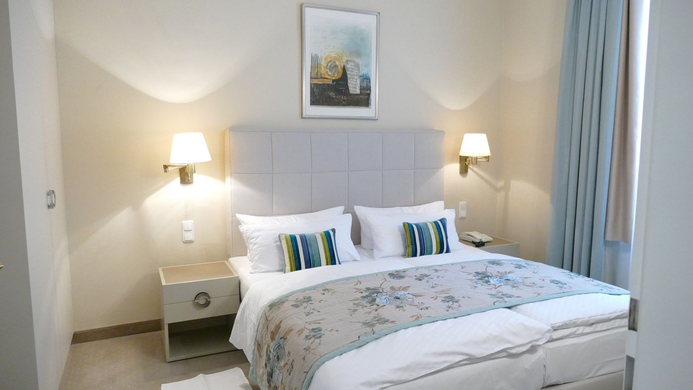 Hotel-an-der-Oper-Room-24