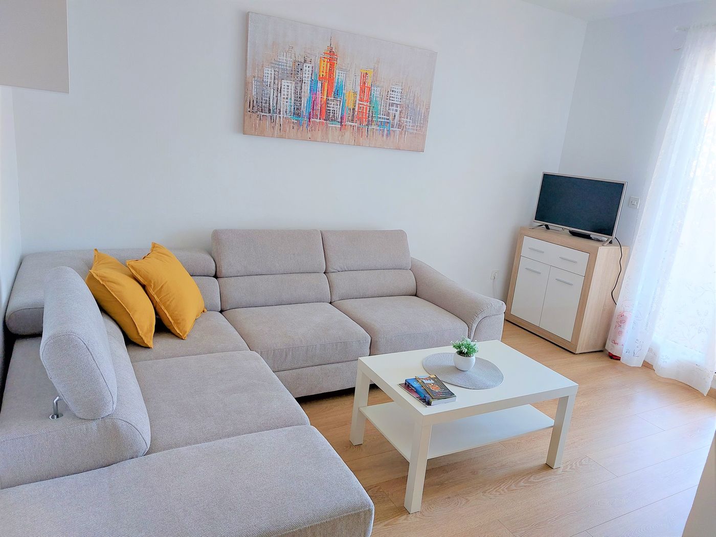 Apartment-Tina-Lobby-3