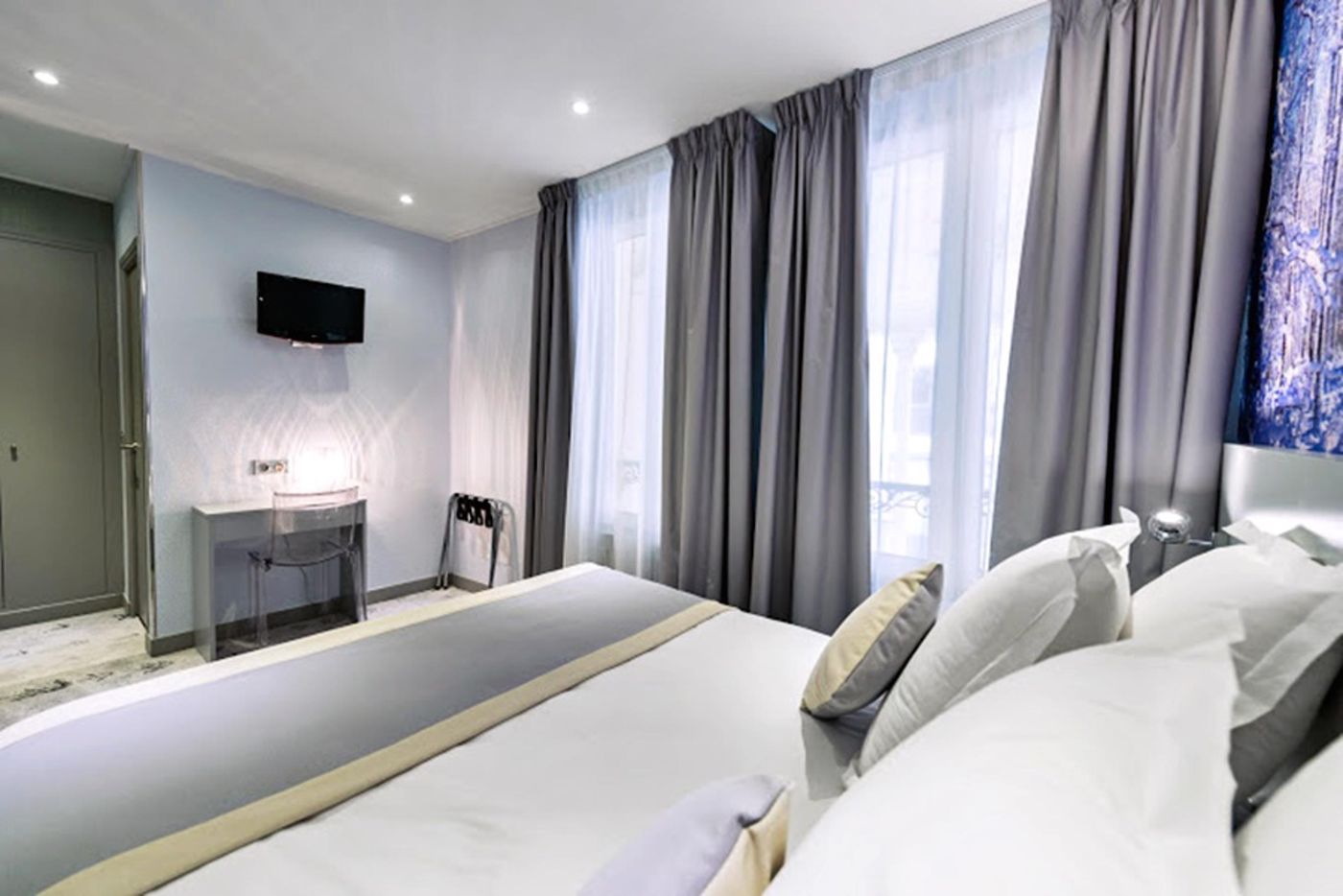 Les-Jardins-de-Montmartre-Room-17